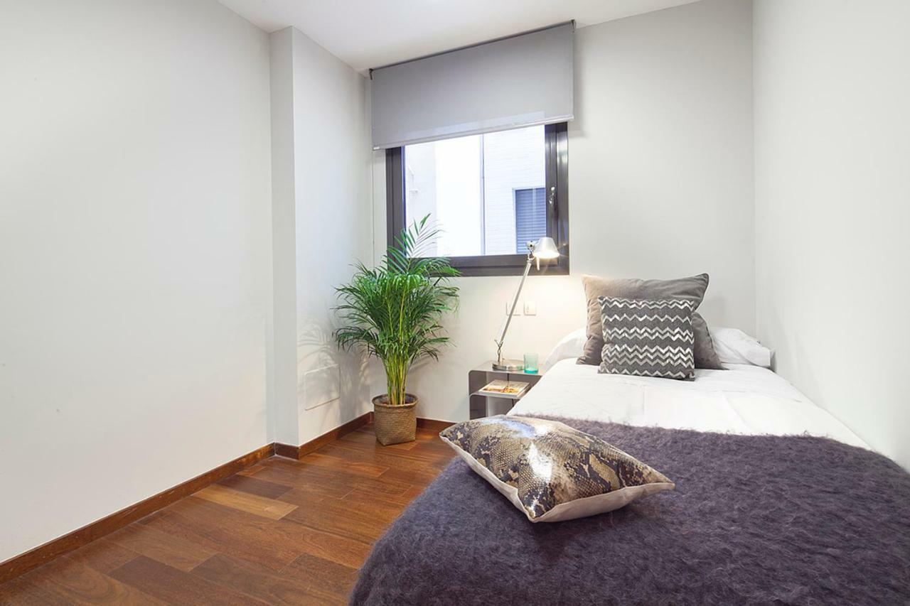 My Space Barcelona Pool Garden Apartments ภายนอก รูปภาพ